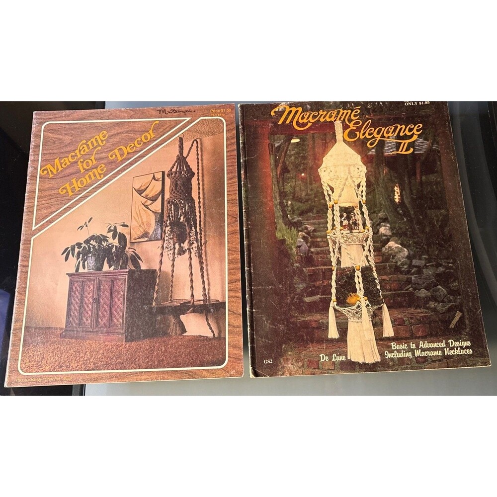 2 VINTAGE MACRAME INSTRUCTION BOOKS 1970s Home Decor, Jewelry